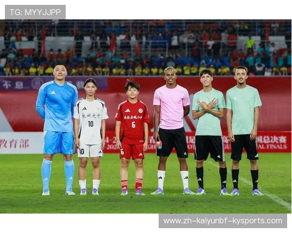 足球买断条款细则是否影响球队在赛季中对球员的即时签约与替换能力